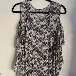 We the free. Size M.